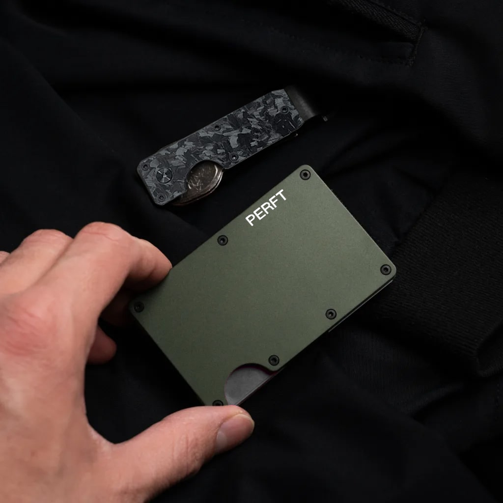 MILITARY OLIVE + PORTACHIAVI